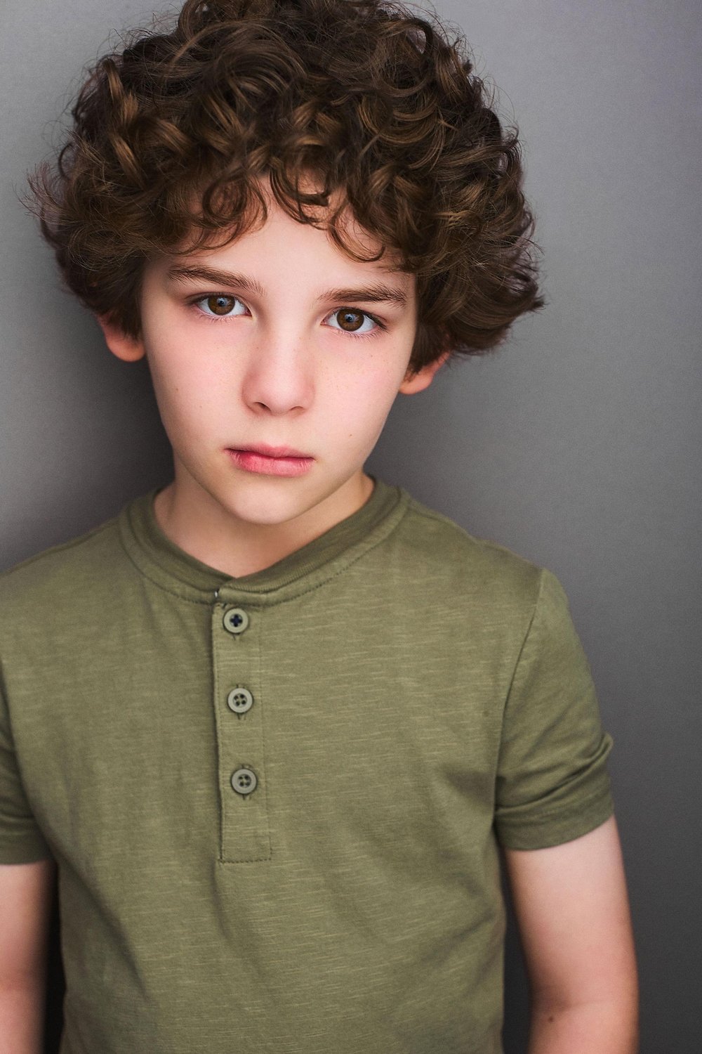 A headshot of Calvin Knegten.