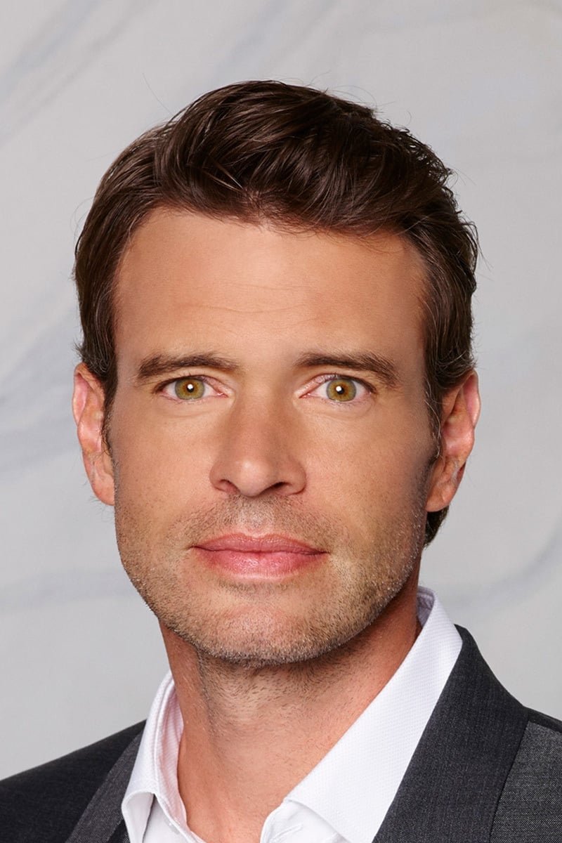 A headshot of Scott Foley.
