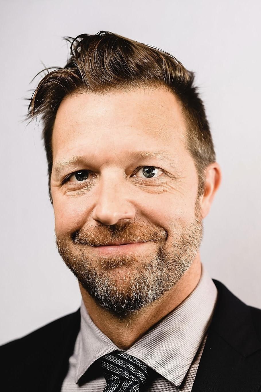 A headshot of David Leitch.