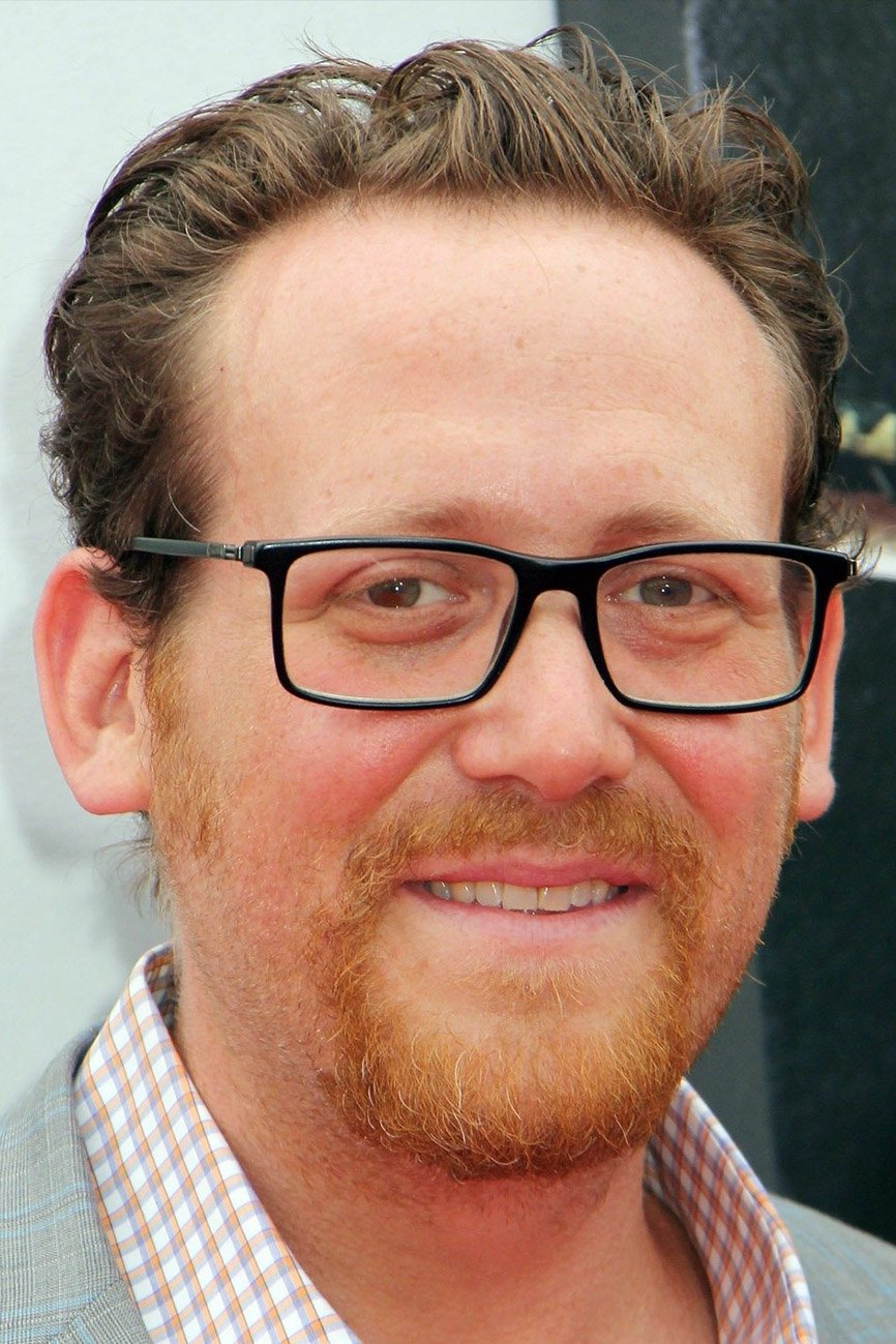 A headshot of Josh Appelbaum.