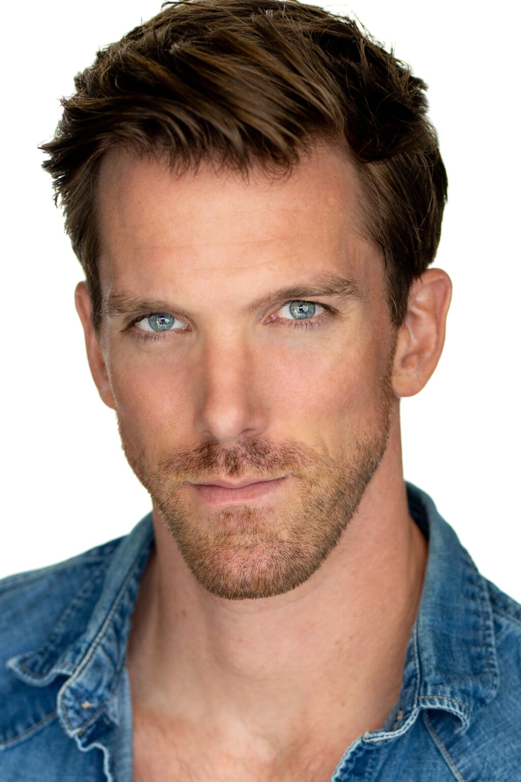 A headshot of Victor Zinck, Jr..