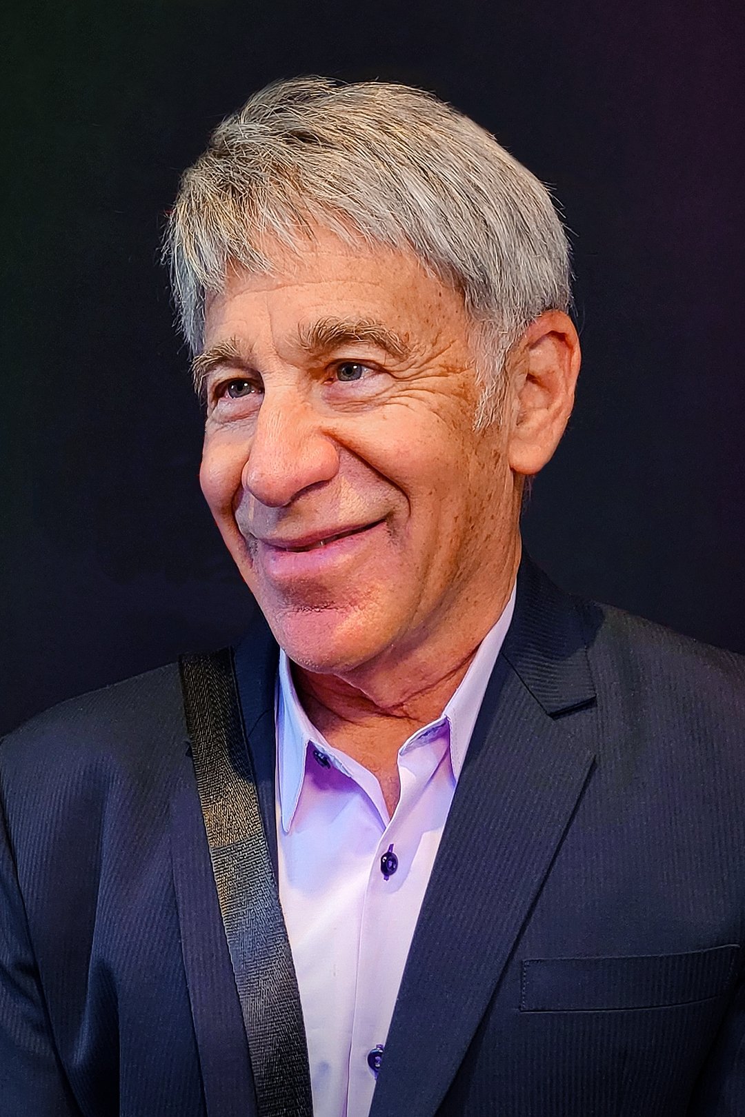 A headshot of Stephen Schwartz.