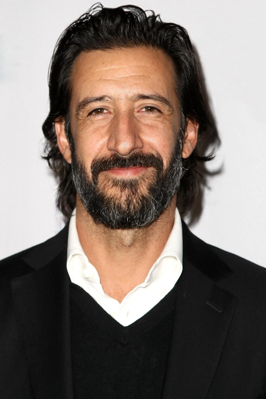 Official headshot photo of person: José María Yázpik.