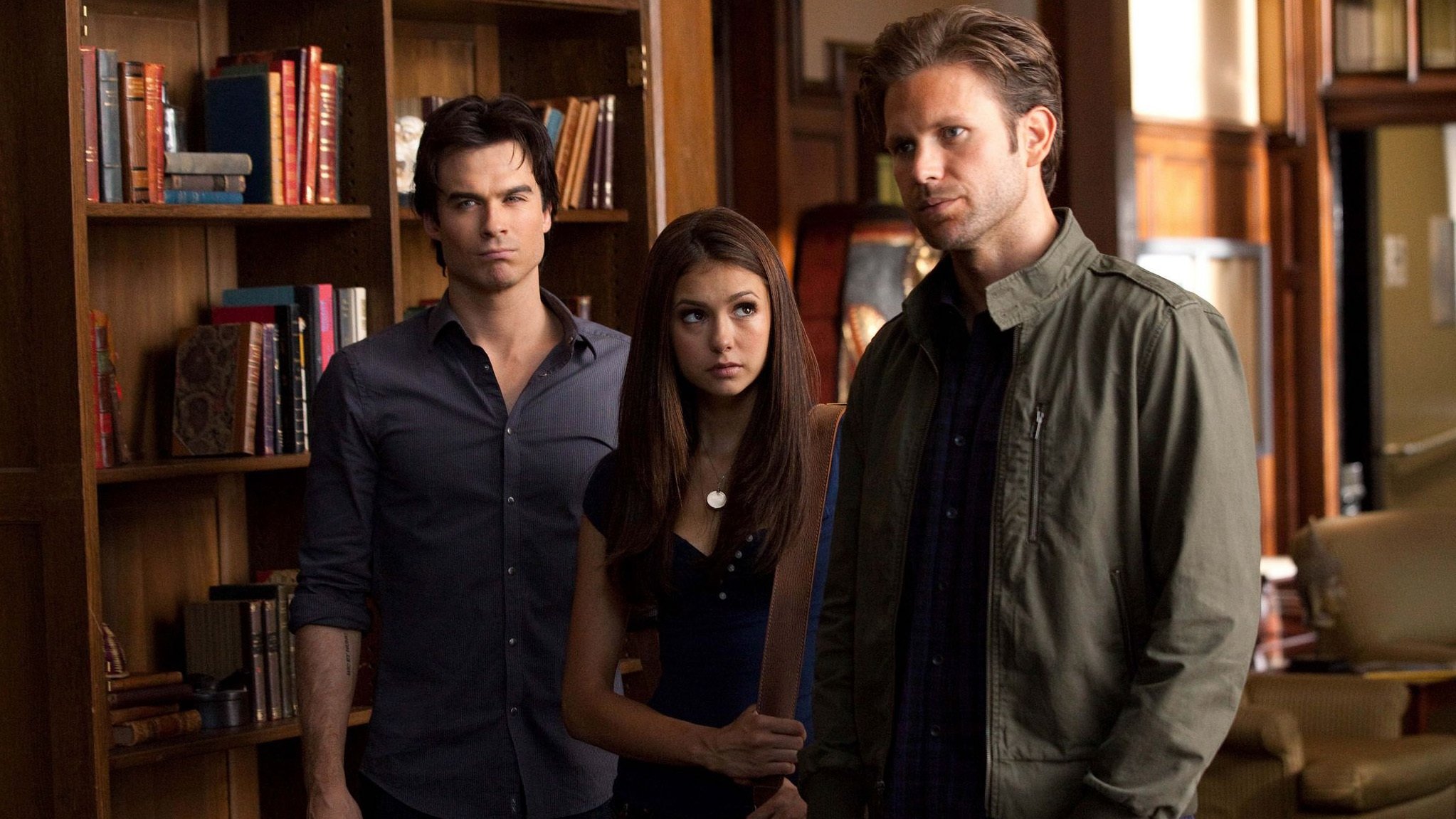 Production still from The Vampire Diaries – S2E3: “Bad Moon Rising”.
