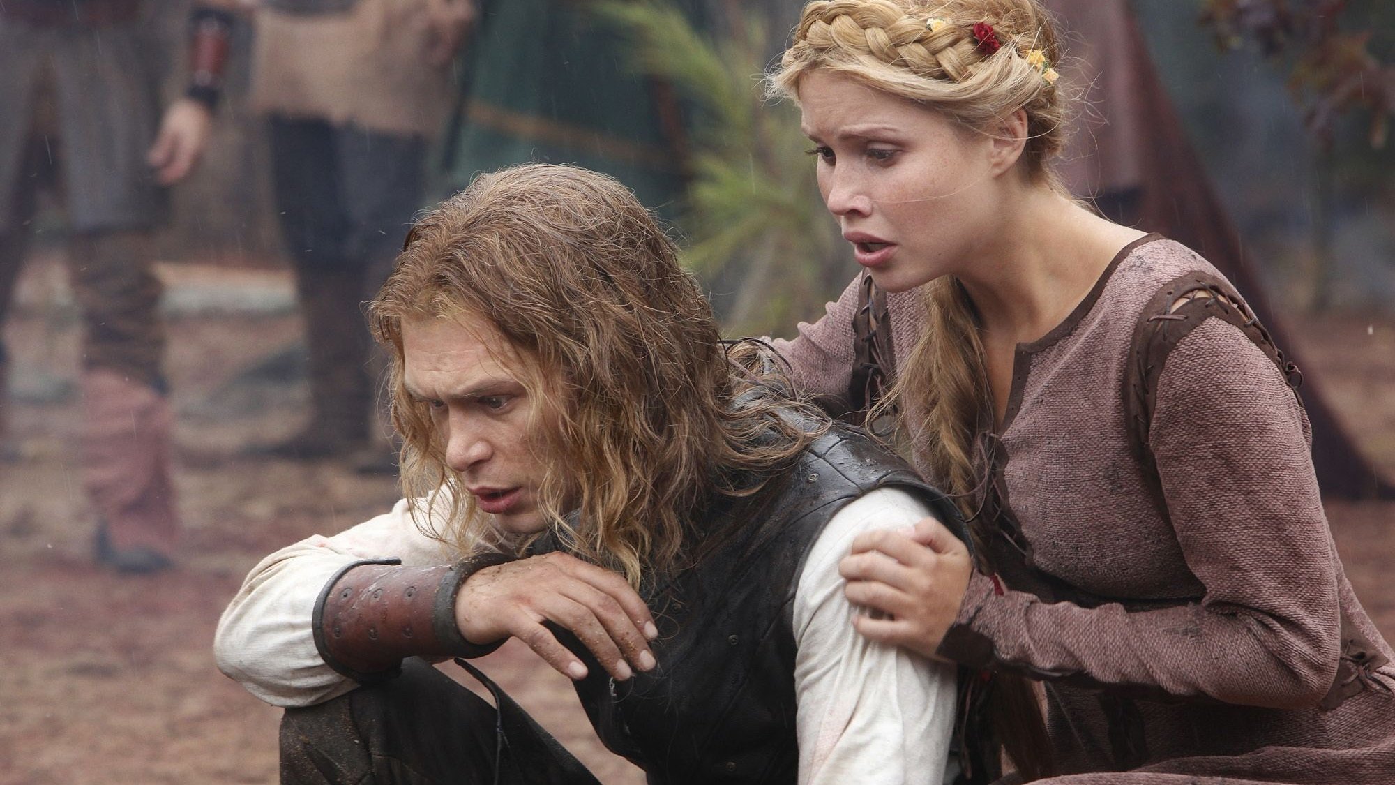 Production still from The Vampire Diaries – S3E8: “Ordinary People”.