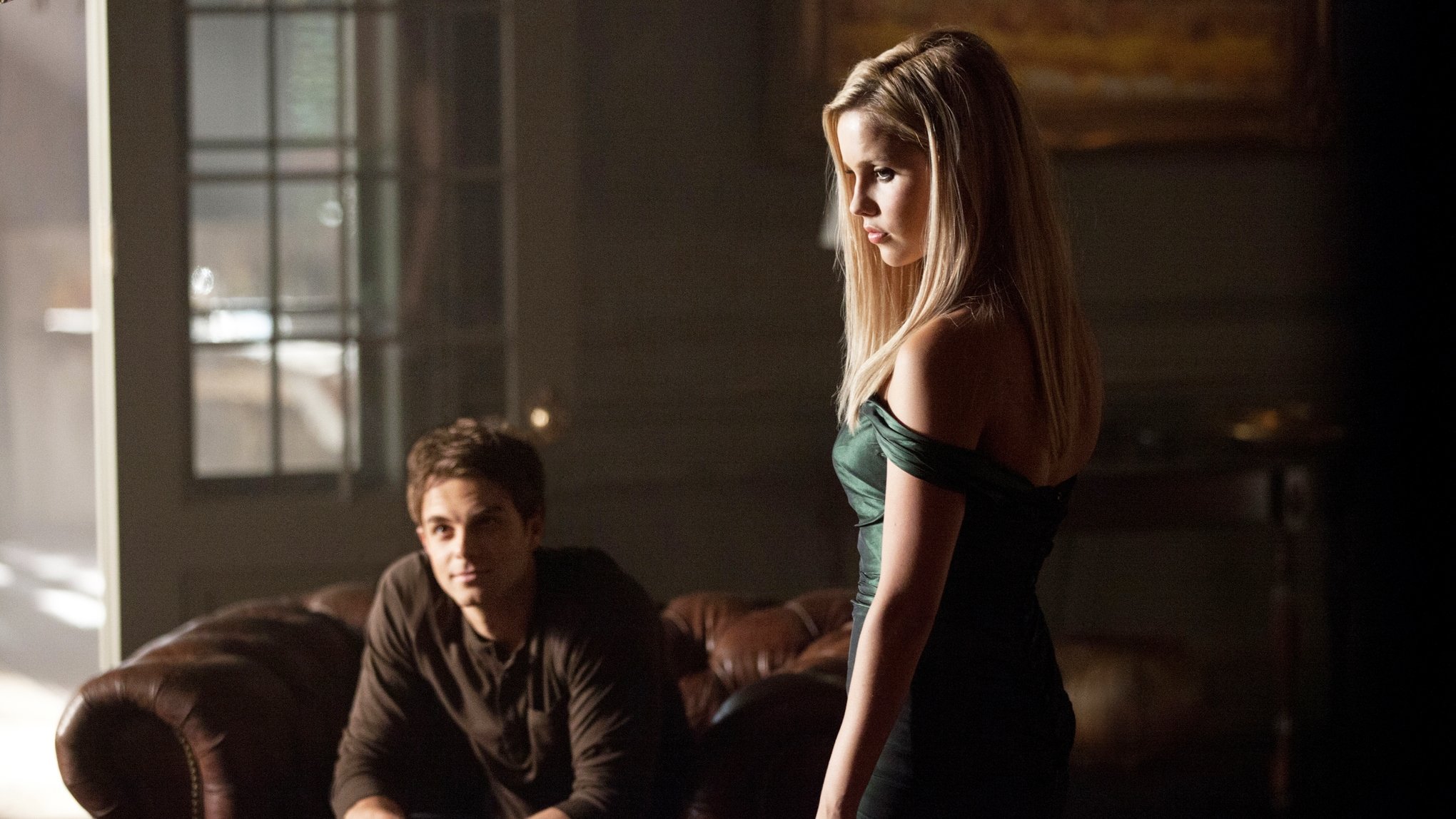 Production still from The Vampire Diaries – S3E15: “All My Children”.