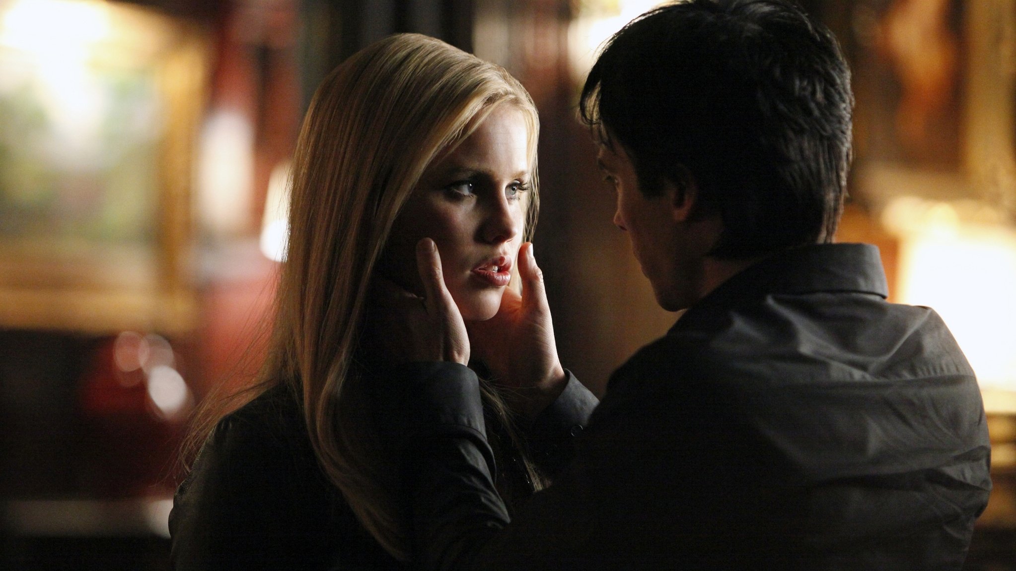 Production still from The Vampire Diaries – S3E17: “Break On Through”.
