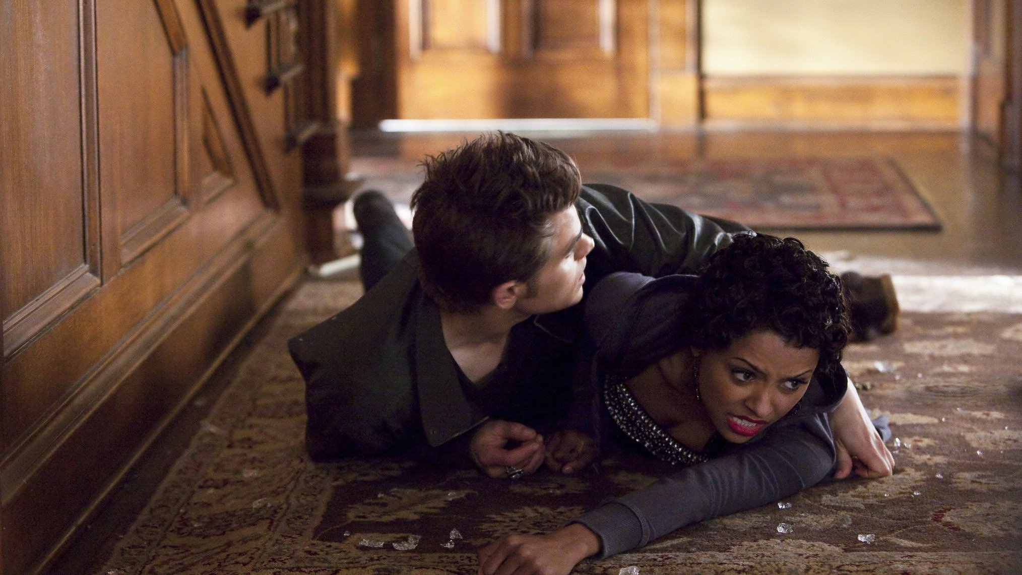 Production still from The Vampire Diaries – S3E21: “Before Sunset”.