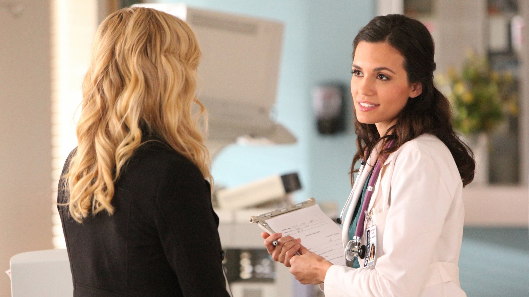 Production still from The Vampire Diaries – S3E13: “Bringing Out the Dead”.