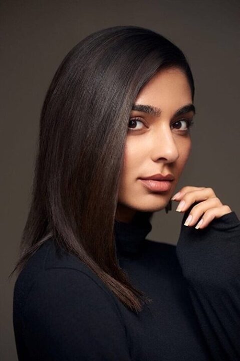 Nida Khurshid Headshot