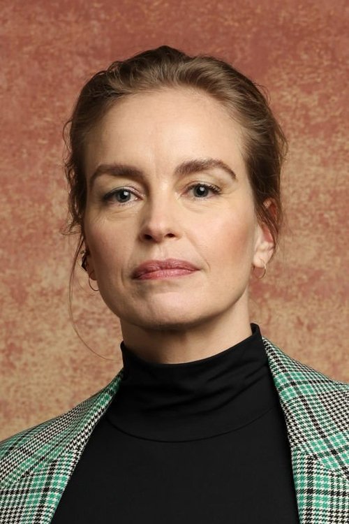 Nina Hoss Headshot