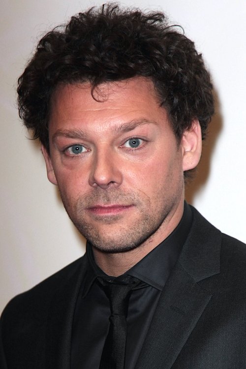 Richard Coyle Headshot