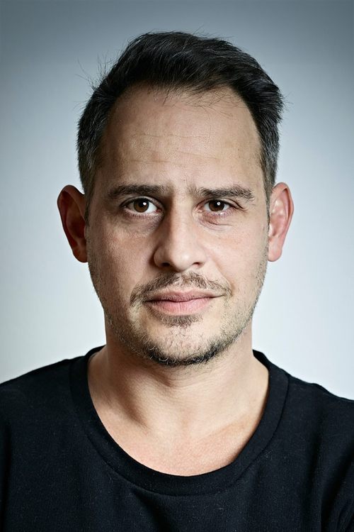 Moritz Bleibtreu Headshot