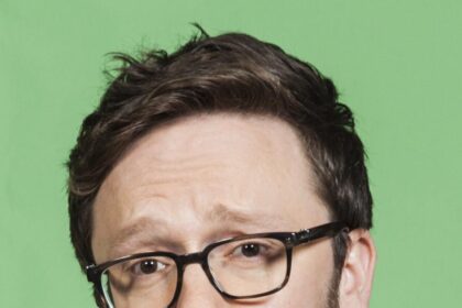 A headshot of Akiva Schaffer.