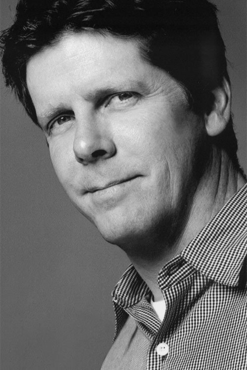 A headshot of Peter Deming.