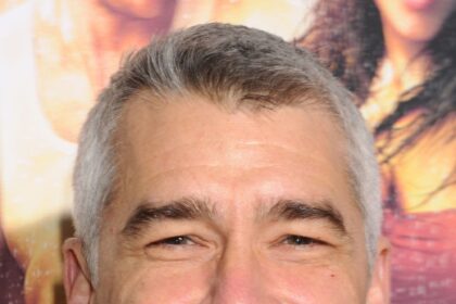 A headshot of David Nicksay.