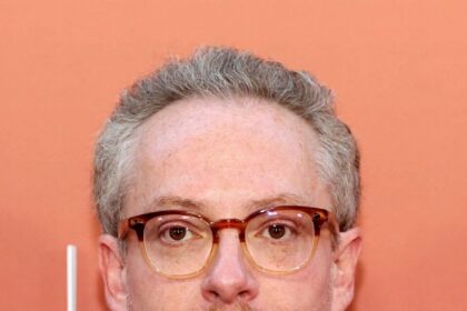 A headshot of Paul Wernick.