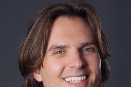 A headshot of Byron Howard.