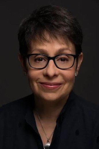 A headshot of Ronna Kress.