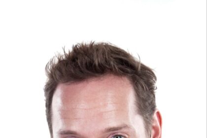 A headshot of Jon Spaihts.