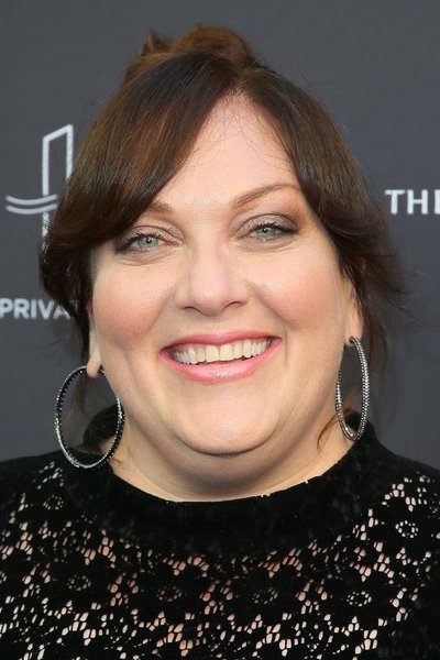 A headshot of Rachel Tenner.