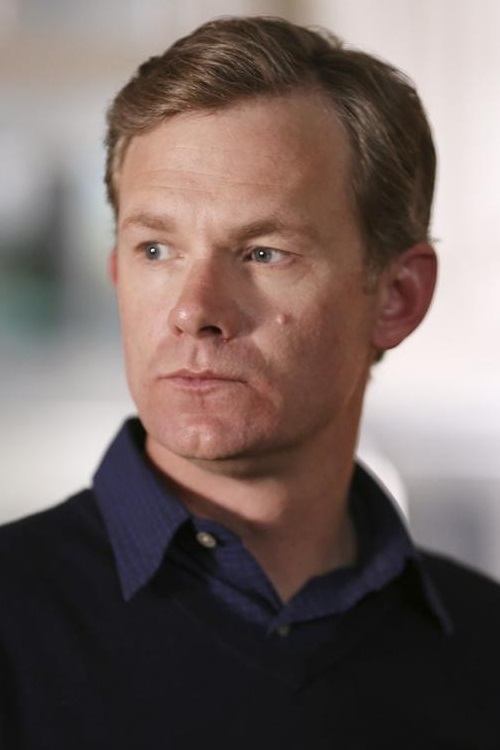 A headshot of Jason Davis.