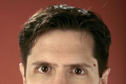 A headshot of Chris Bowman.