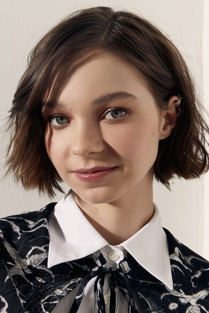 A headshot of Emma Myers.