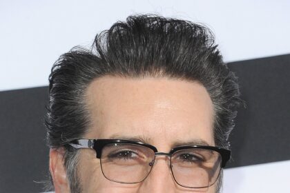 A headshot of Ryan Turek.