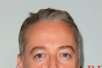 A headshot of Seamus McGarvey.