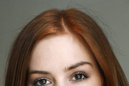 A headshot of Isla Fisher.