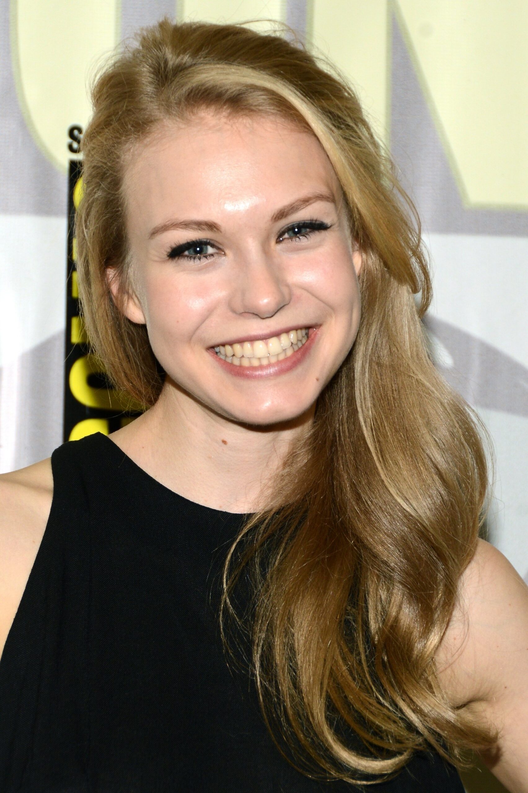 Official headshot photo of person: Penelope Mitchell.