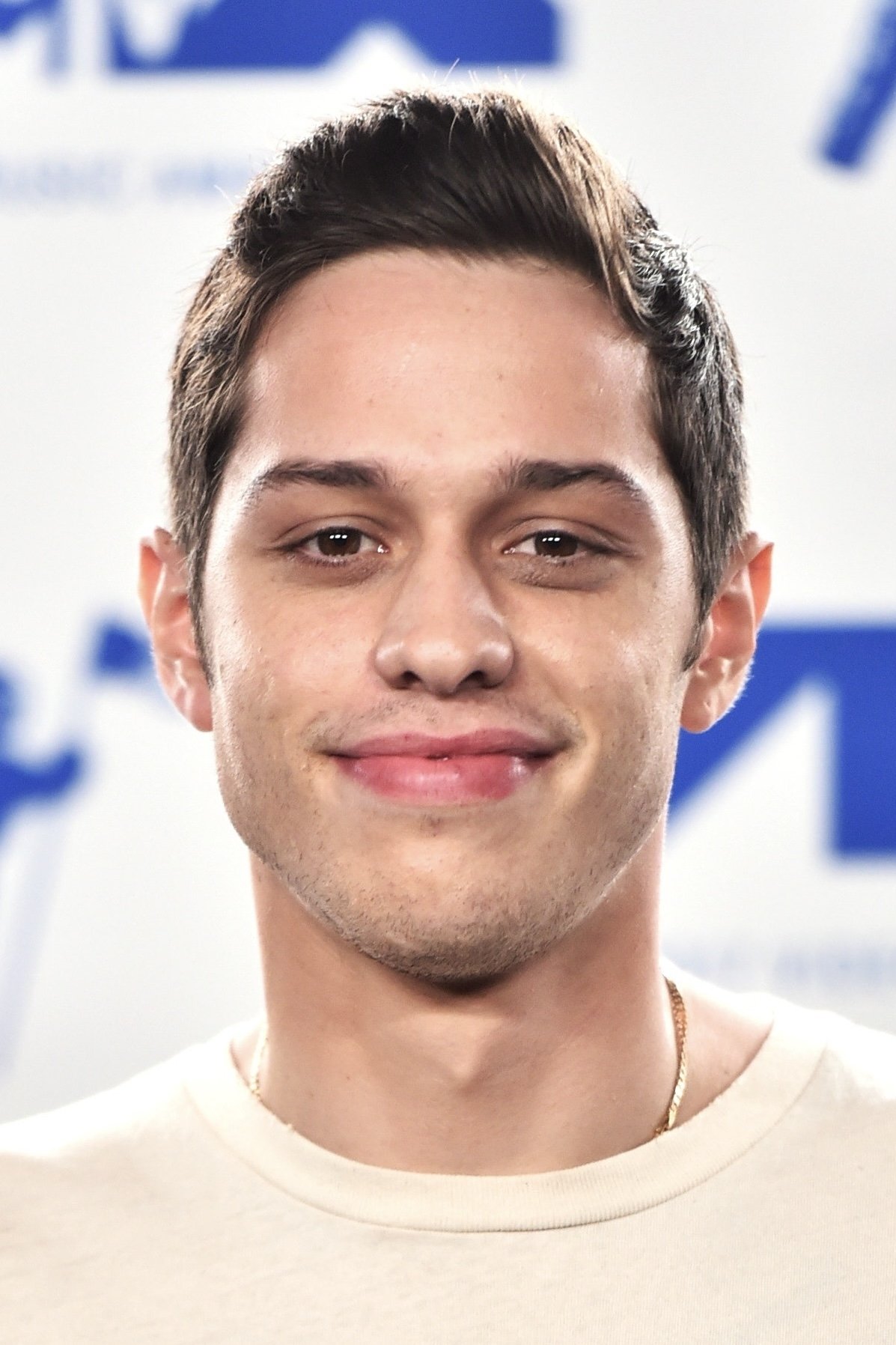 Official headshot photo of person: Pete Davidson.