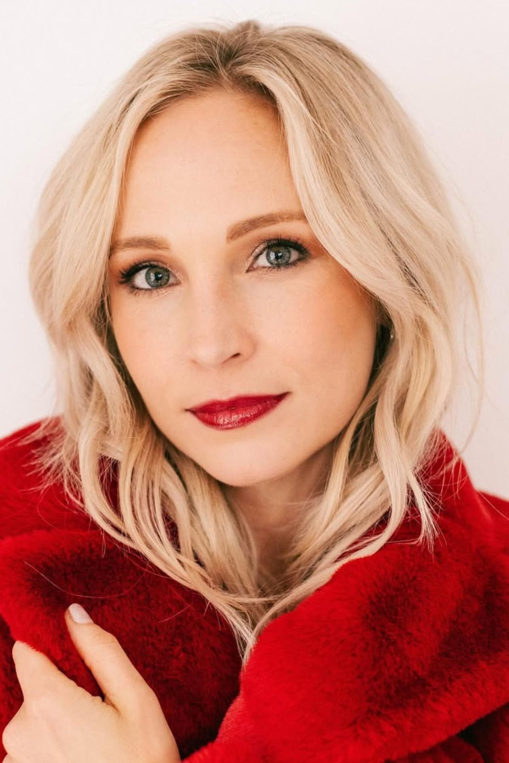Official headshot photo of person: Candice King.